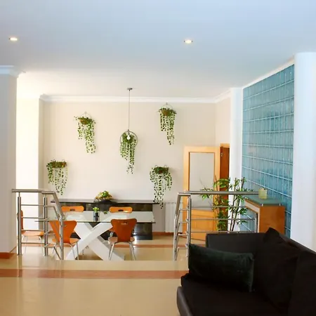 D'Ouro Pool House Valbom (Gondomar)
