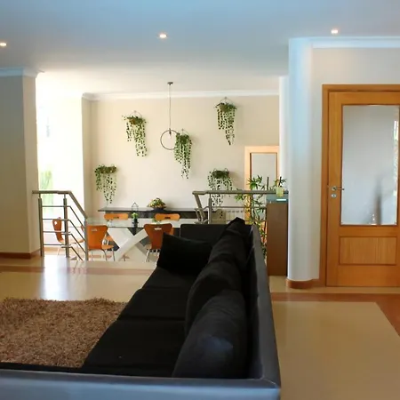 D'Ouro Pool House *